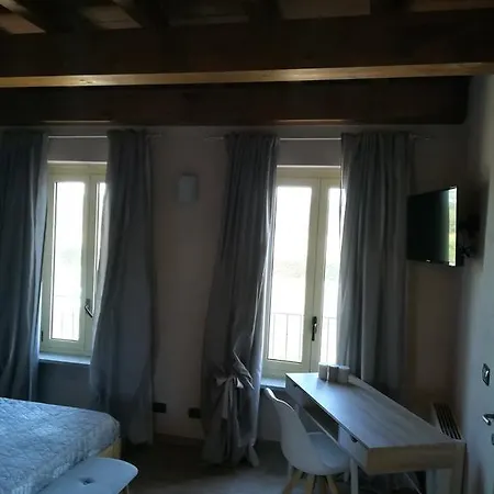 Cascina Vecchia Vendégház Calamandrana