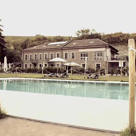 Cascina Vecchia Gasthuis Calamandrana