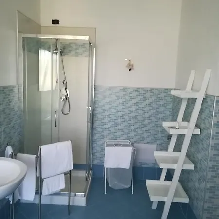 Cascina Vecchia 3* Calamandrana