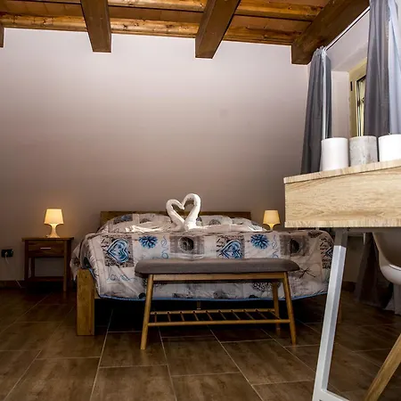 Cascina Vecchia 3*