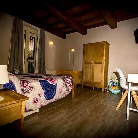 Cascina Vecchia Gasthof Calamandrana