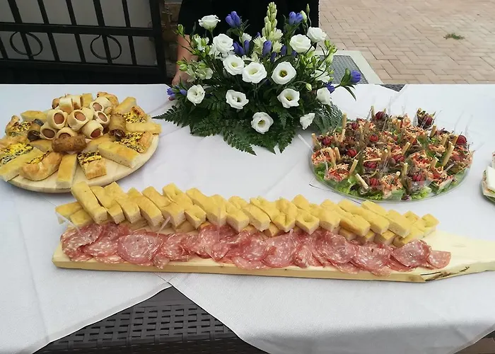 Cascina Vecchia 3* Calamandrana