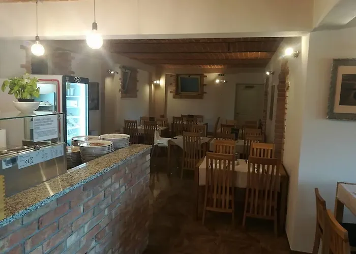 Cascina Vecchia 3*