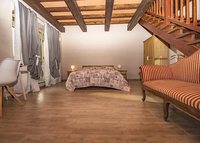 Cascina Vecchia בית הארחה 3*