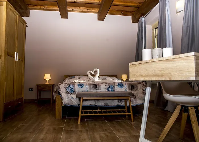 Cascina Vecchia 3*